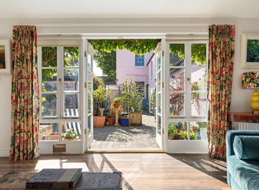 96 Haddington Road, Ballsbridge, Dublin 4, D04VF24