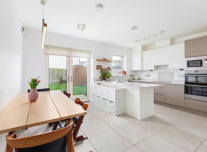 16 Shackleton Way, Lucan, K78X3C4