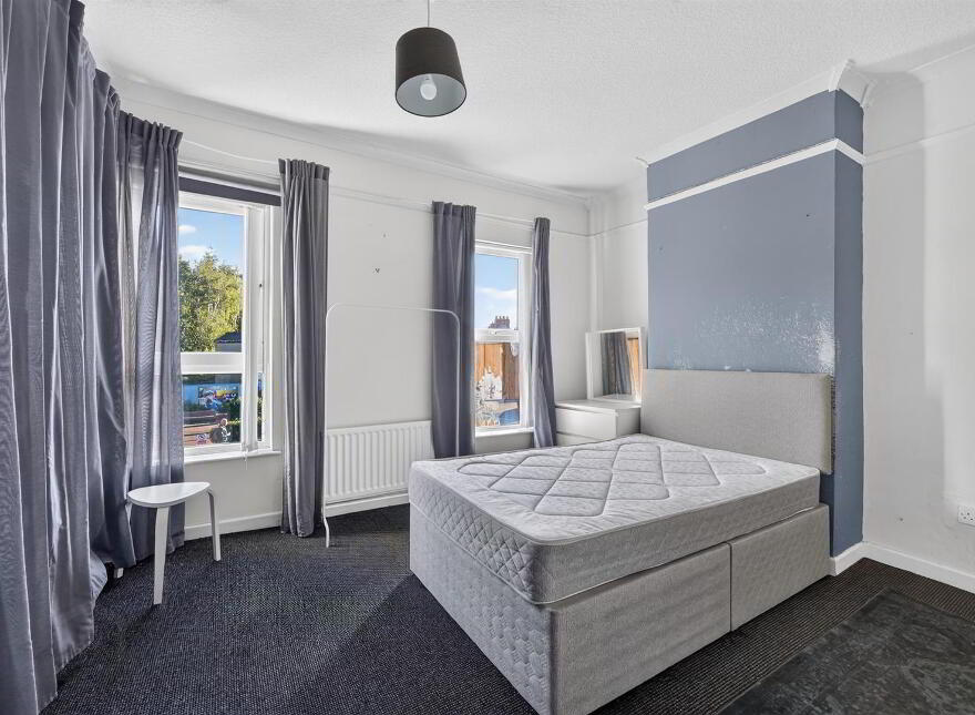 205 Donegall Road, Belfast, BT12 5NA