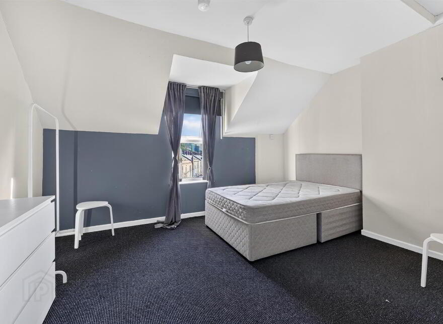 205 Donegall Road, Belfast, BT12 5NA