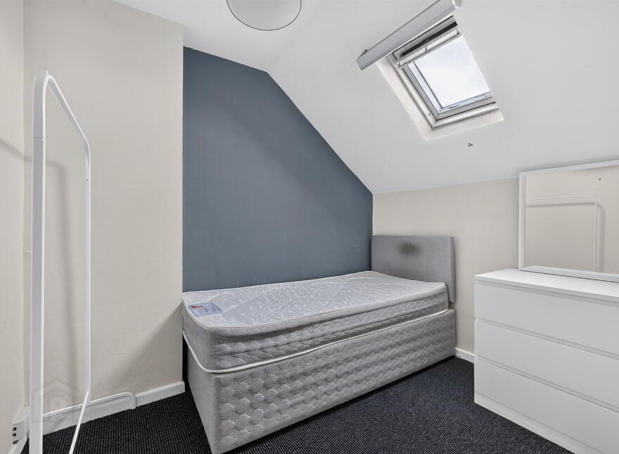 205 Donegall Road, Belfast, BT12 5NA