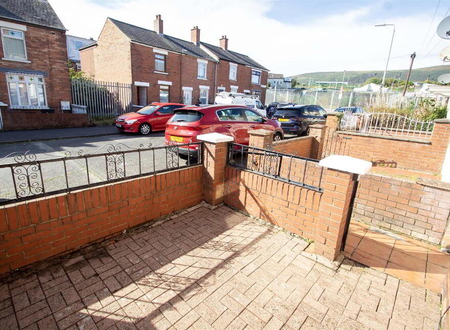 39 Beechmount Street, Falls Road, Belfast, BT12 7NH