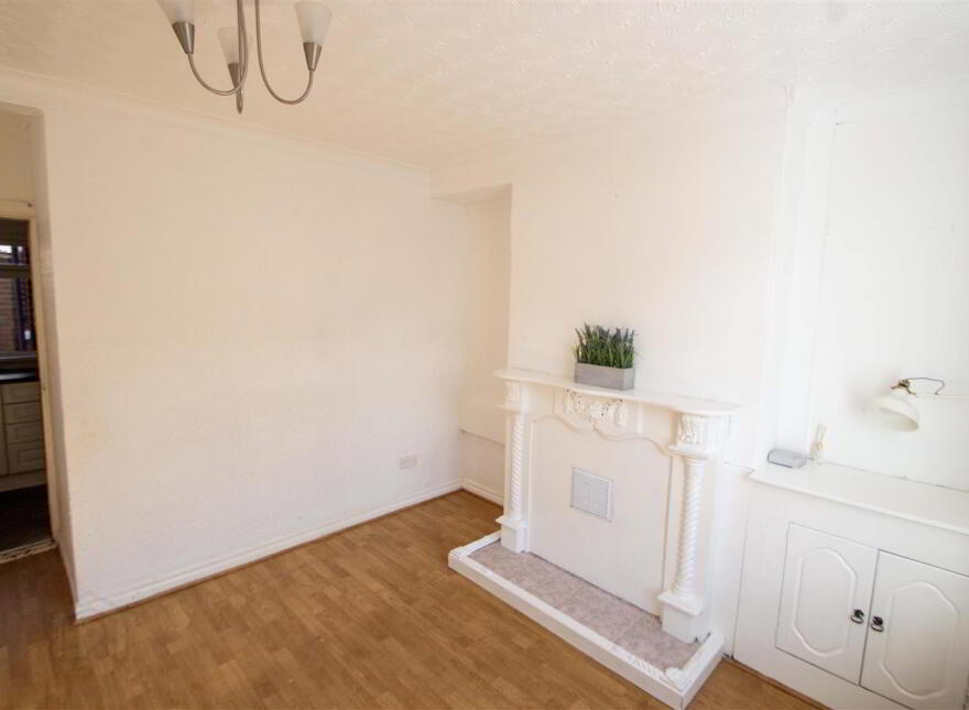 39 Beechmount Street, Falls Road, Belfast, BT12 7NH