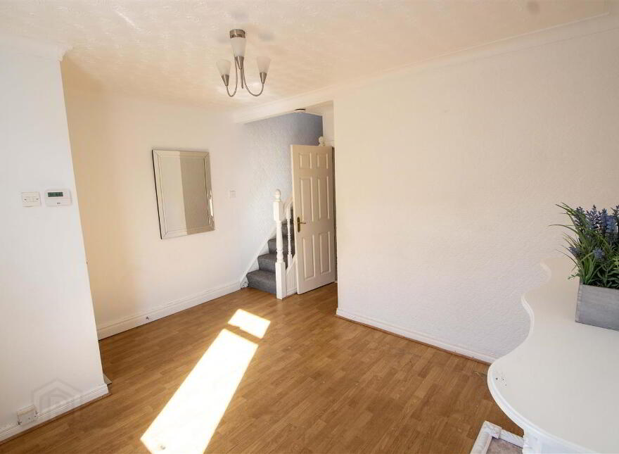 39 Beechmount Street, Falls Road, Belfast, BT12 7NH