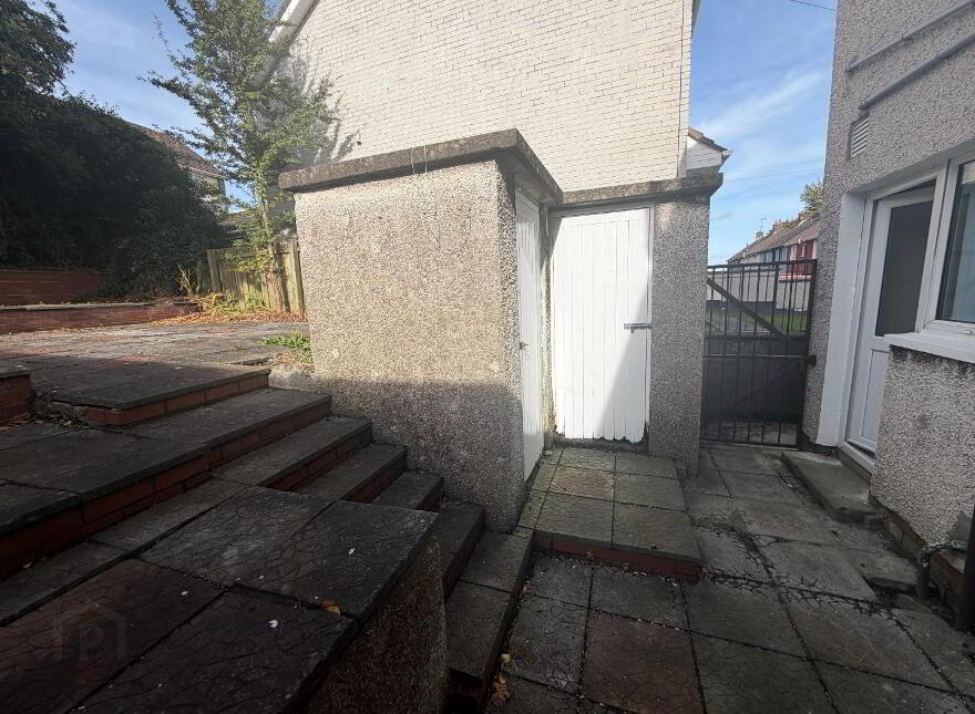 12 Rathlin Drive, Creggan, Derry, BT48 9RR