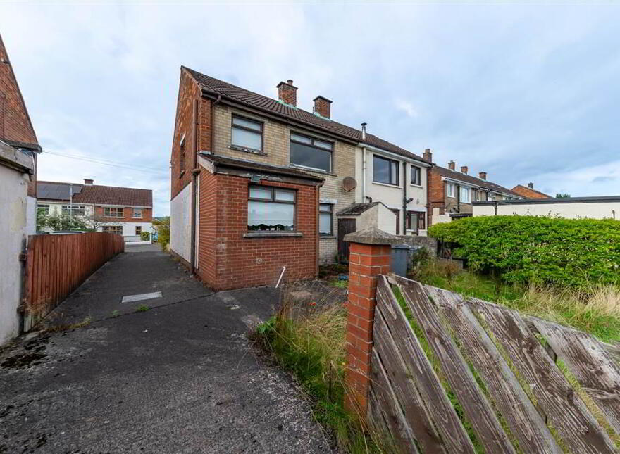 56 Erinvale Avenue, Finaghy, Belfast, BT10 0FN