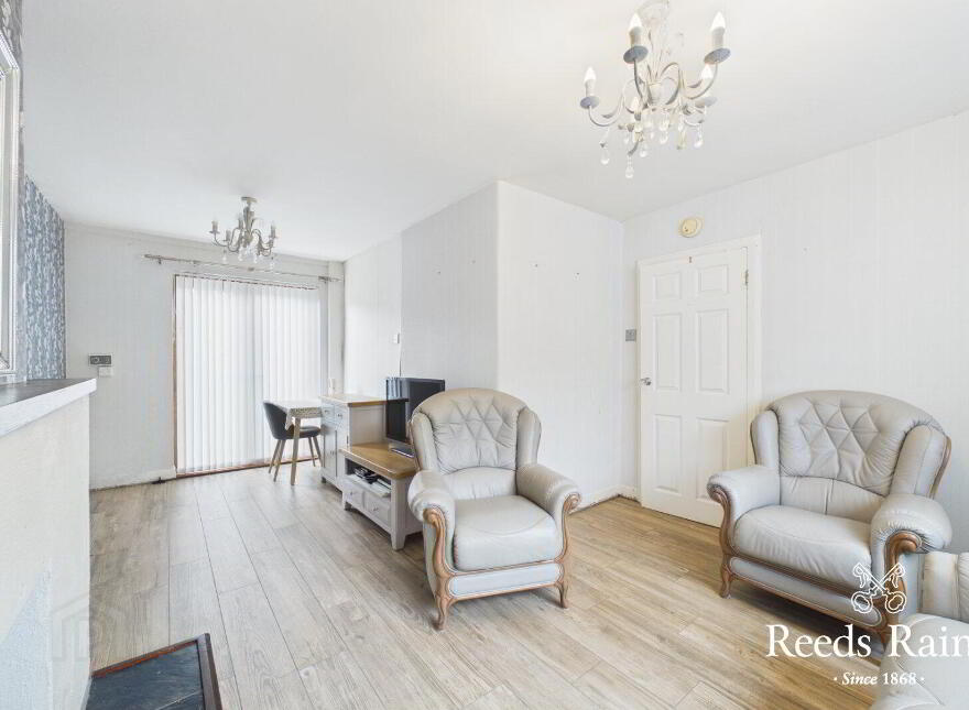 8 Cooneen Way, Belfast, BT6 0EE