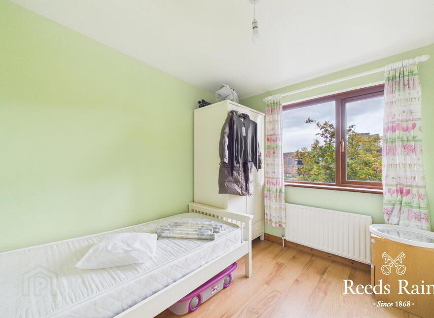 8 Cooneen Way, Belfast, BT6 0EE