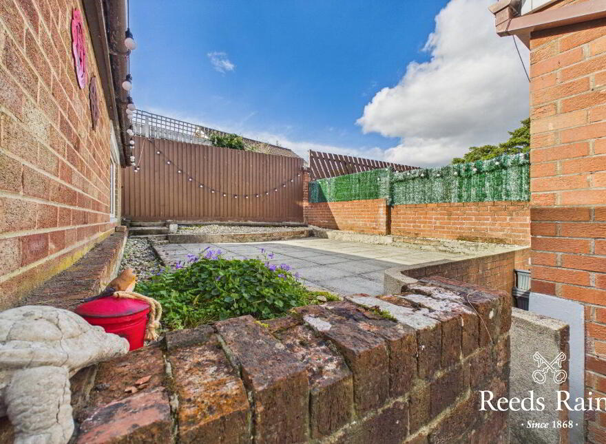 50 Glenview Gardens, Belfast, BT5 7LY