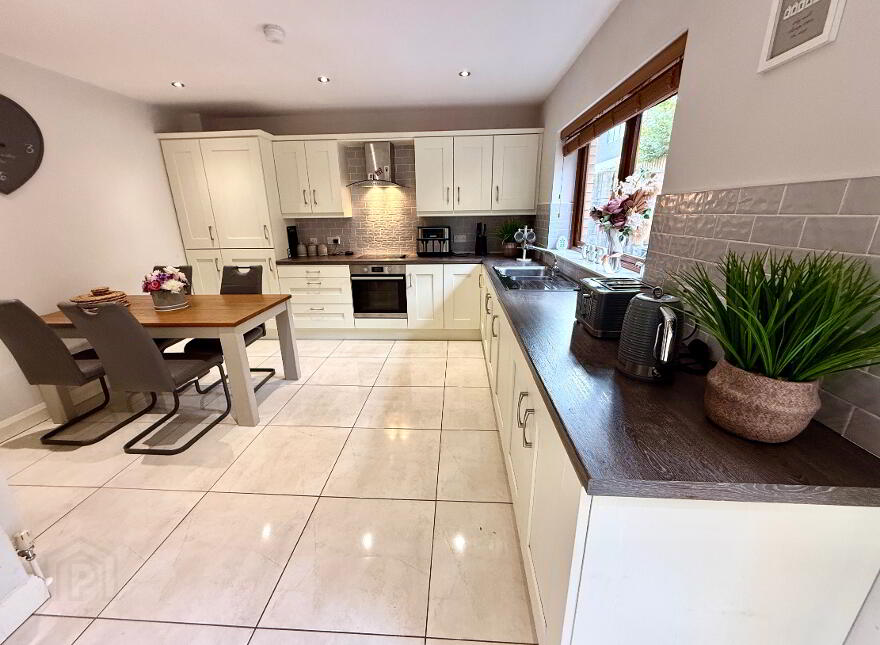 3 The Beechgrove, Limavady Road, Derry, BT47 6NY
