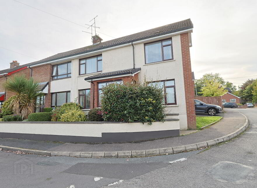 1 Mourne Crescent, Coalisland, BT71 4LD photo