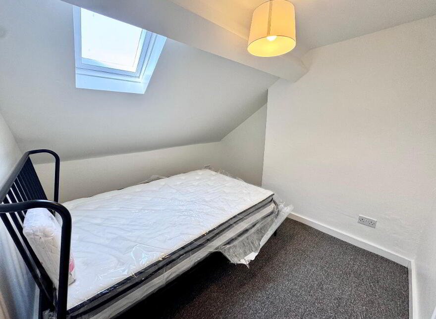 145a Lisburn Road, Belfast, BT9 7AG