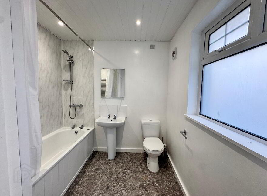 145a Lisburn Road, Belfast, BT9 7AG