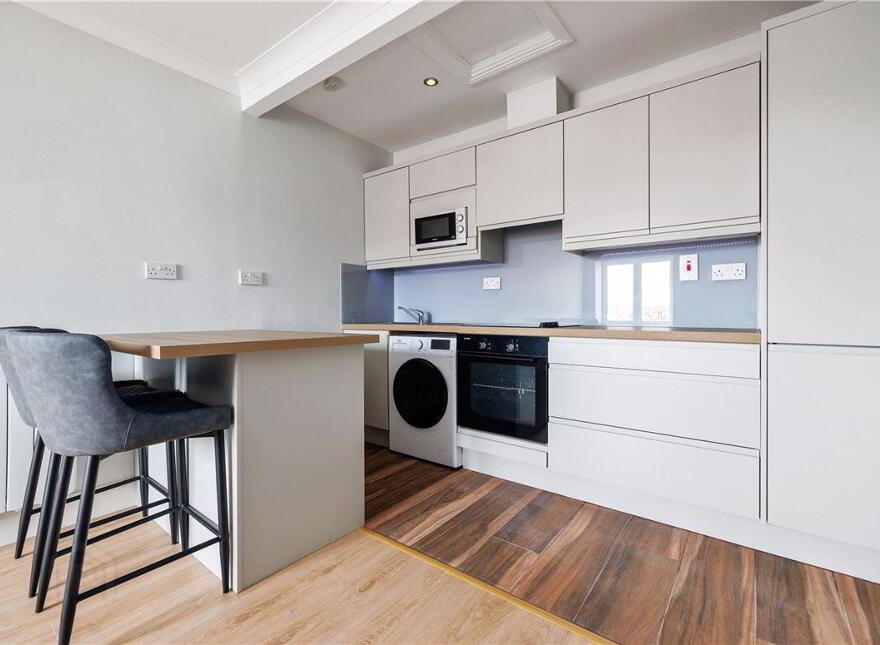 32 6 Ushers Quay, South City Centre, Dublin, D08E934