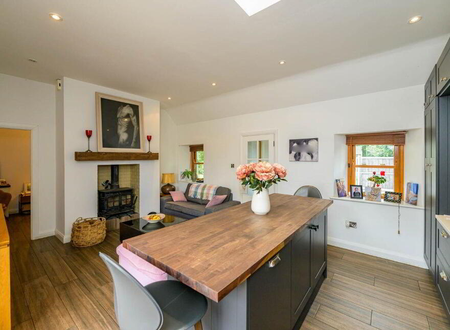 Woodtown, Drumree, A85ED88