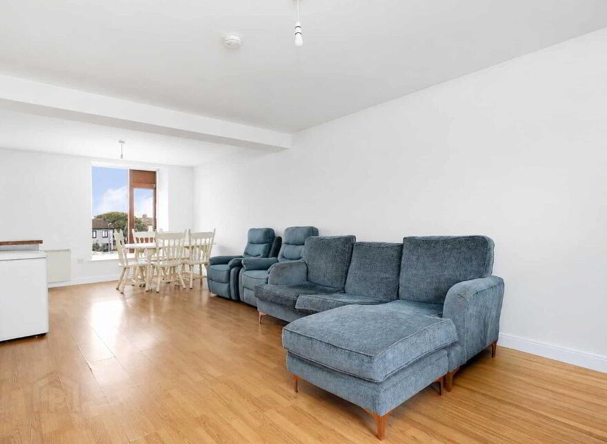 4 Chaplains Court, Clondalkin, Clondalkin, D22