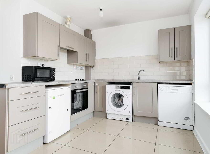 4 Chaplains Court, Clondalkin, Clondalkin, D22