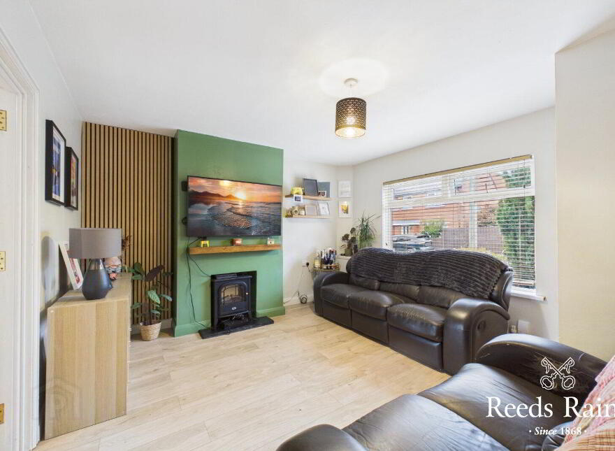 120 Breda Road, Belfast, BT8 7BW