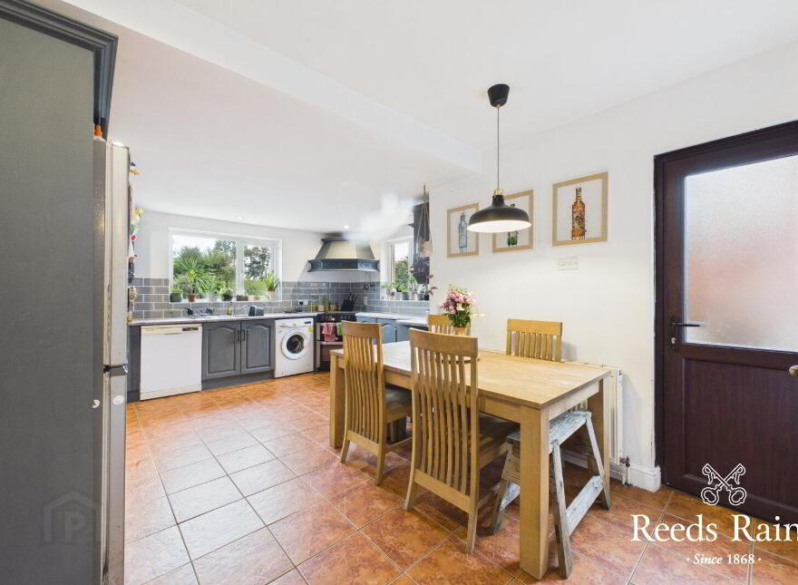120 Breda Road, Belfast, BT8 7BW