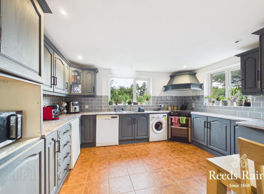 120 Breda Road, Belfast, BT8 7BW