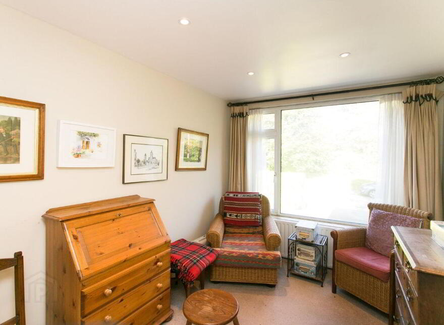 27 Lawnswood Park, Stillorgan, A94T252