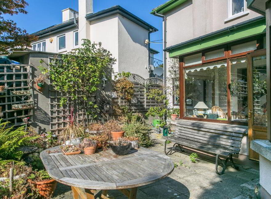 27 Lawnswood Park, Stillorgan, A94T252