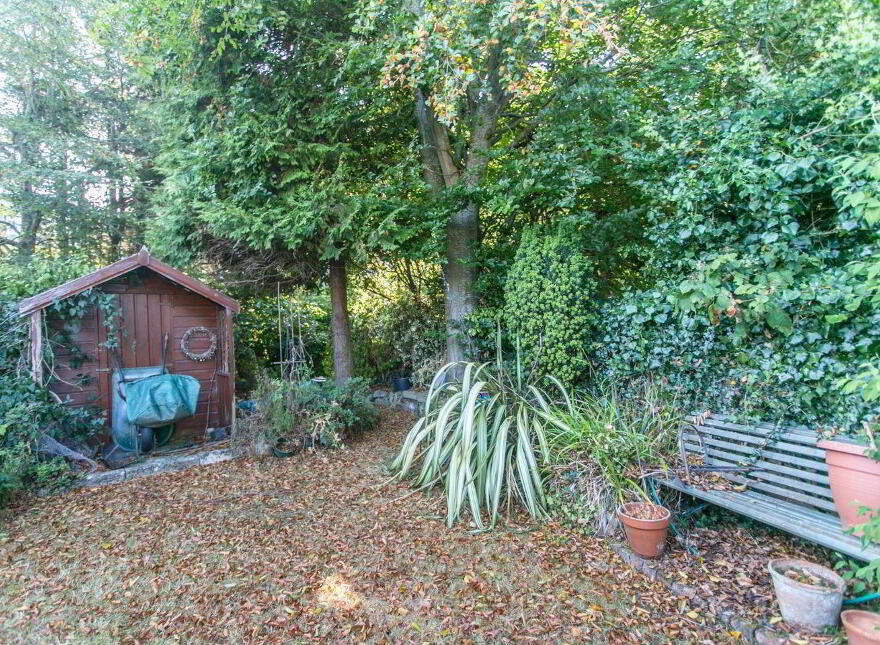 27 Lawnswood Park, Stillorgan, A94T252