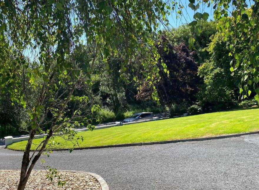 Hawthorn Avenue, Castlebar, F23RR43