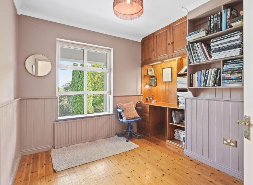 Hawthorn Avenue, Castlebar, F23RR43