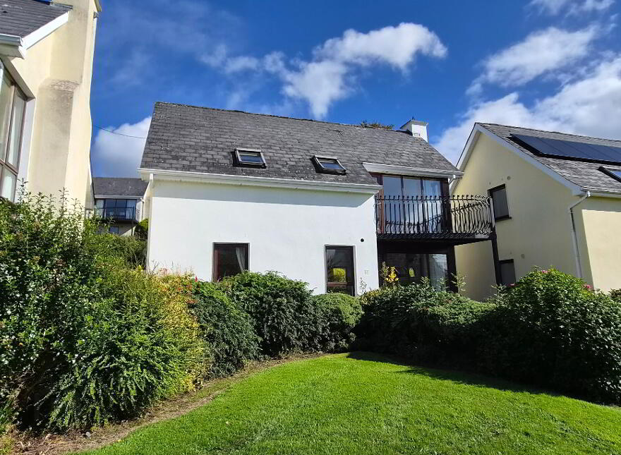 8 The Waterfront, Dromod, Carrick-On-Shannon, N41YW40