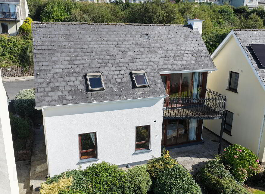 8 The Waterfront, Dromod, Carrick-On-Shannon, N41YW40