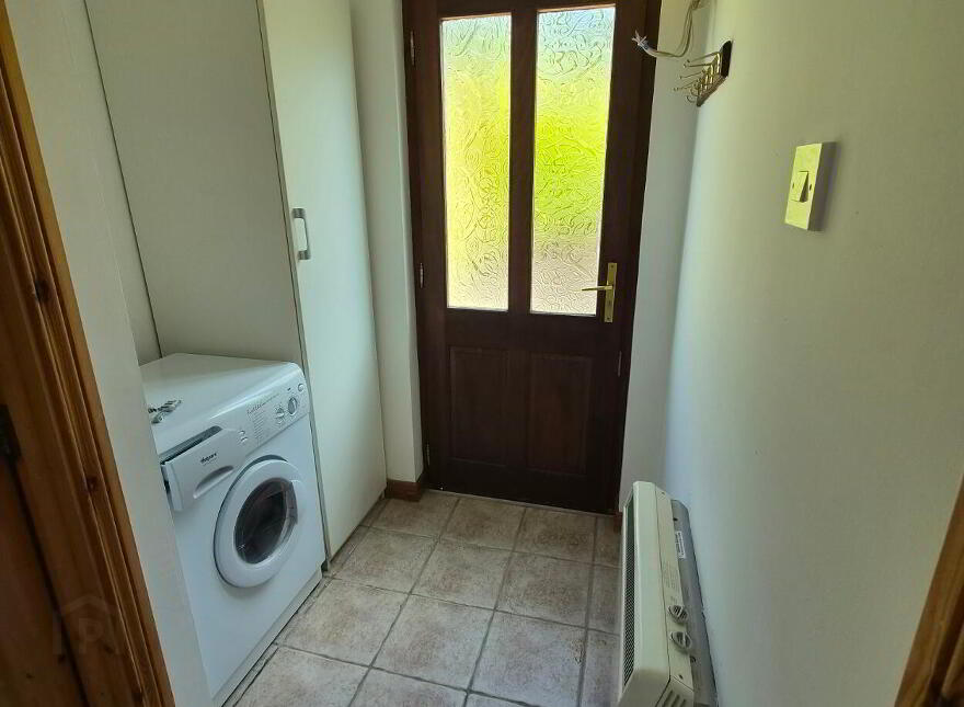 8 The Waterfront, Dromod, Carrick-On-Shannon, N41YW40