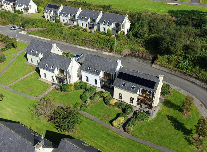 8 The Waterfront, Dromod, Carrick-On-Shannon, N41YW40