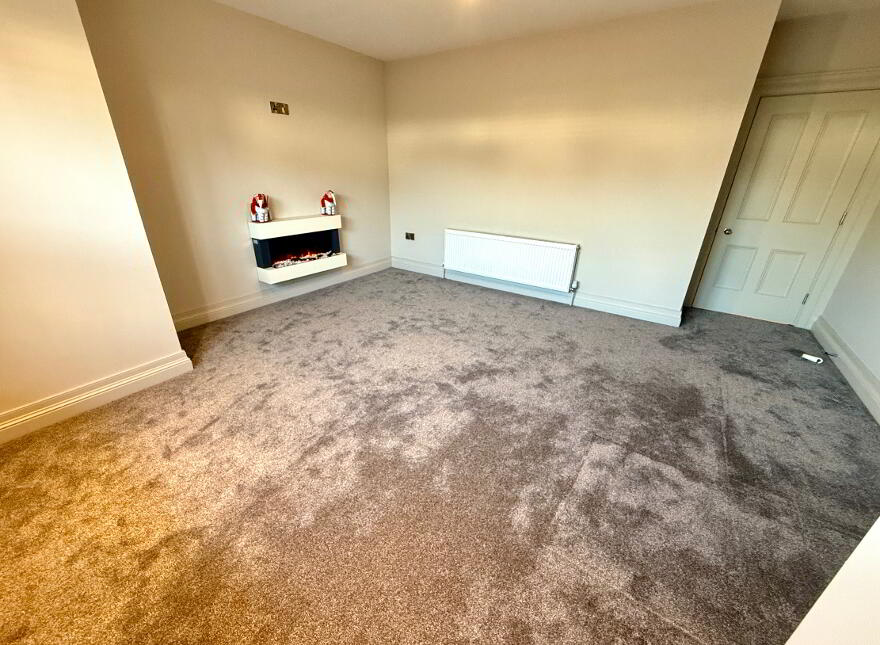 1B, Oak Country Manor, Waterside, L'Derry, BT47 6SE