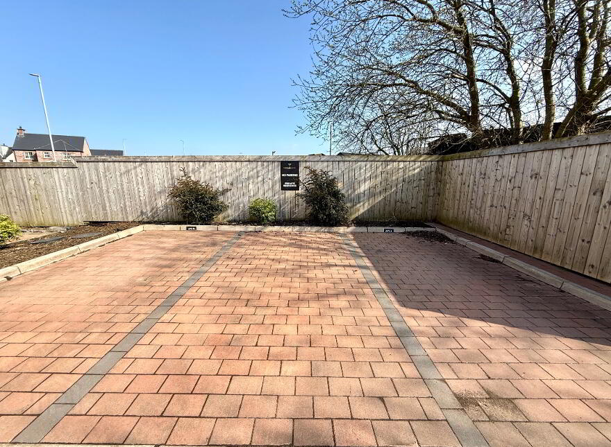 1B, Oak Country Manor, Waterside, L'Derry, BT47 6SE