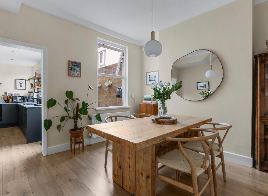 51 Ravenhill Avenue, Belfast, BT6 8LD