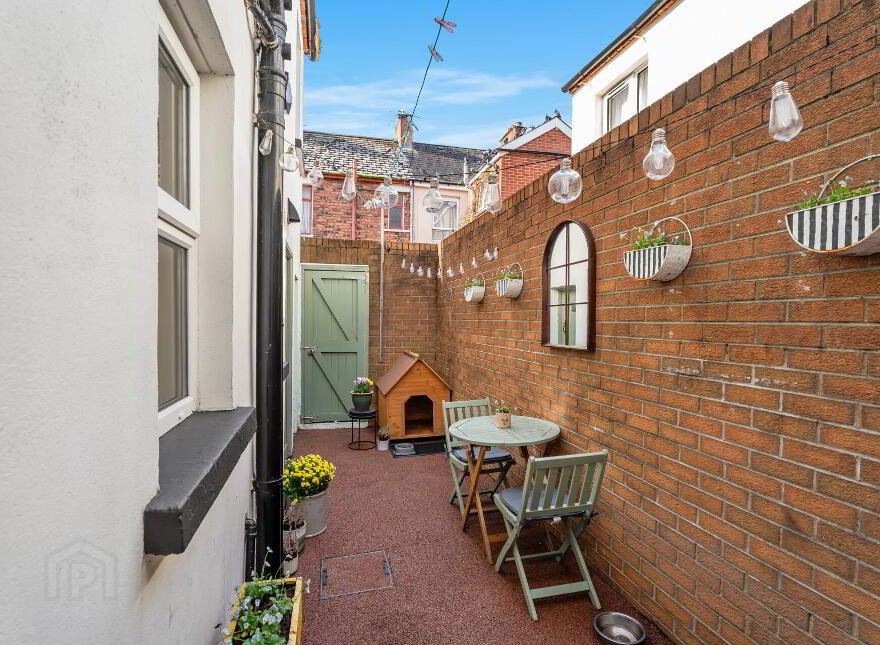 51 Ravenhill Avenue, Belfast, BT6 8LD
