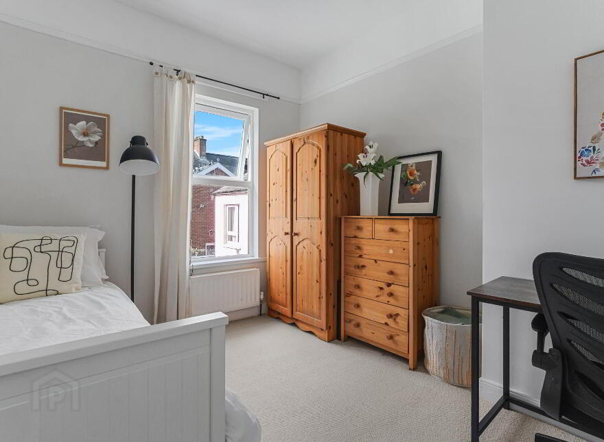 51 Ravenhill Avenue, Belfast, BT6 8LD