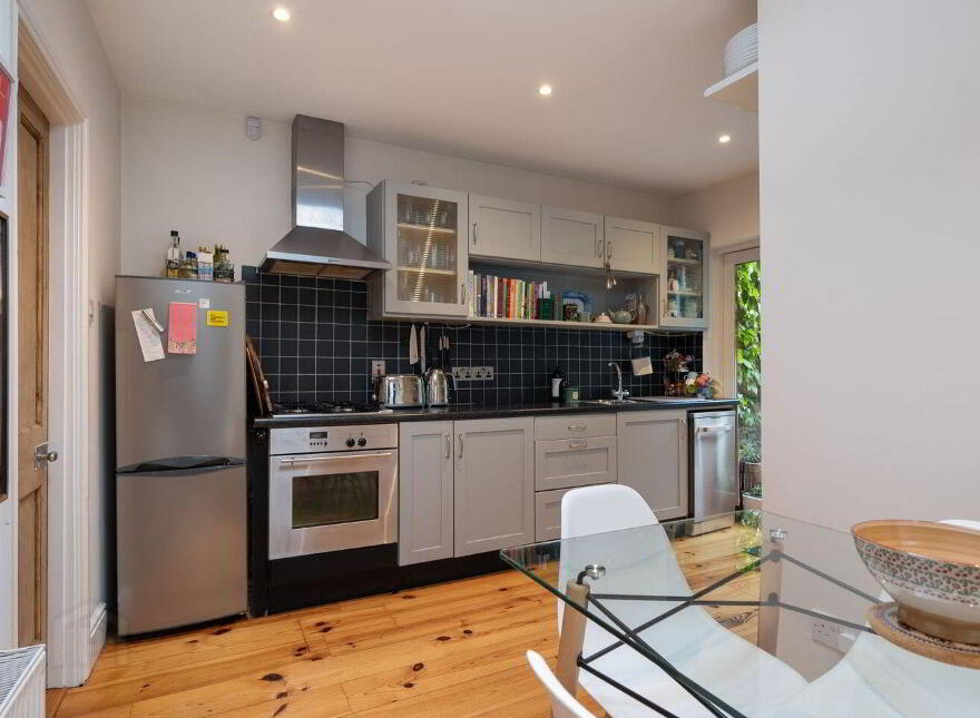 3 Oakfield Place, Portobello, D08X0W6