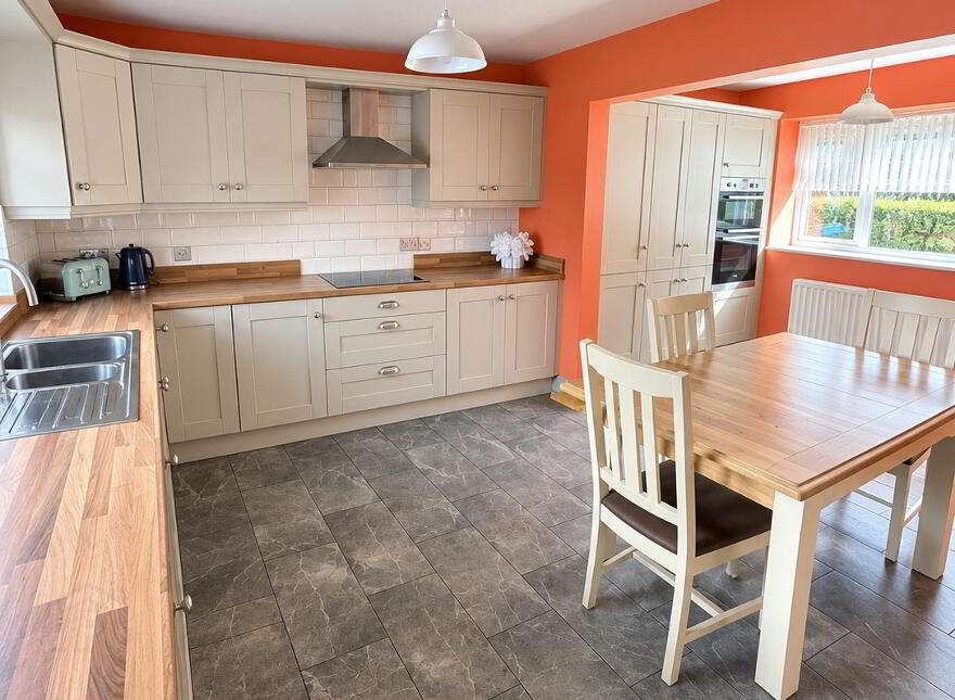 4 Silverhill Road, Castlederg, BT81 7RZ
