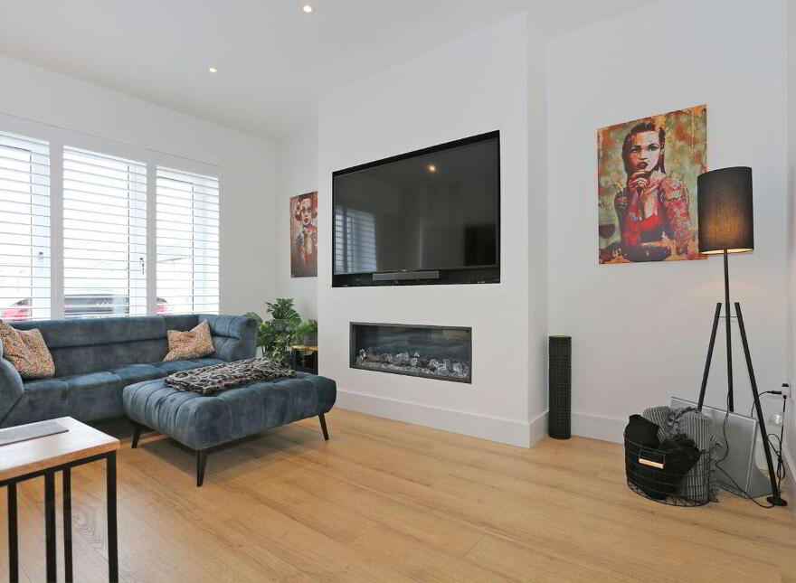 40 Newtown Manor, Newtown, Newtown, V9499C1