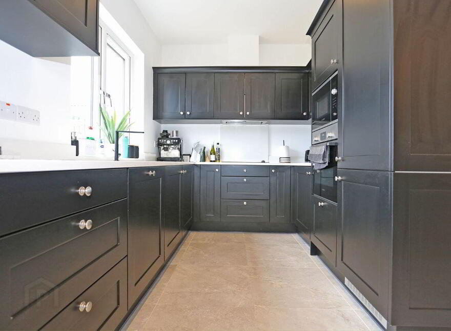 40 Newtown Manor, Newtown, Newtown, V9499C1