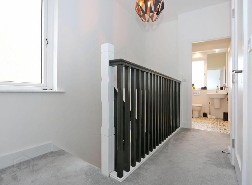 40 Newtown Manor, Newtown, Newtown, V9499C1