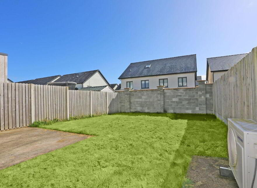 40 Newtown Manor, Newtown, Newtown, V9499C1