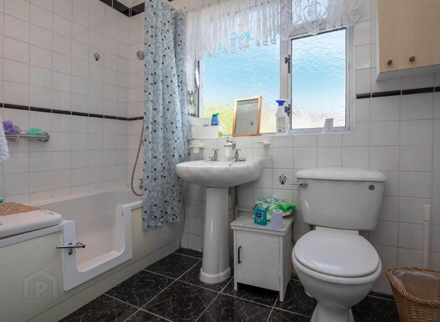 1 Edenmore Avenue, Edenmore, Dublin 5, D05N5W4