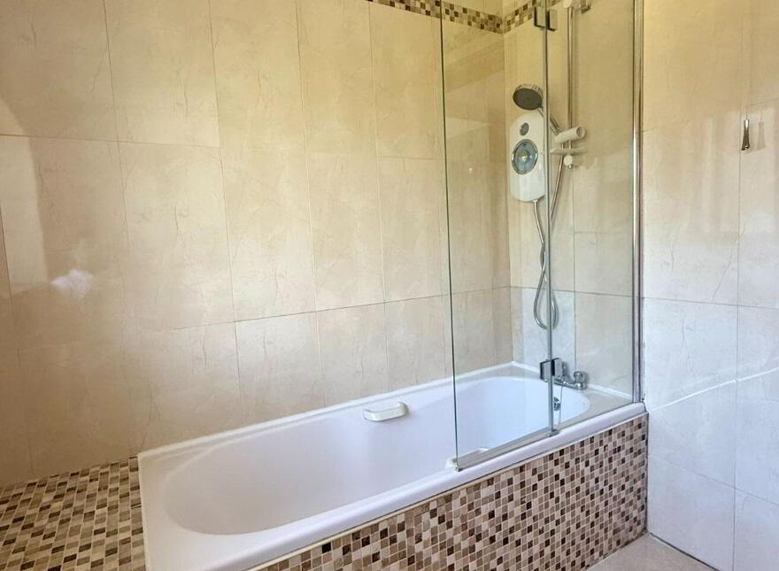 17 The Oaks, Bridgemount, Carrigaline, P43R635