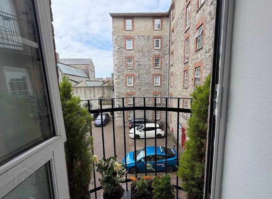 Apartment 6 Block B Kermon House, The Mall, North Quay, Drogheda, A92RK22