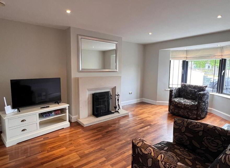West, End, Rathmore, P51E2R9