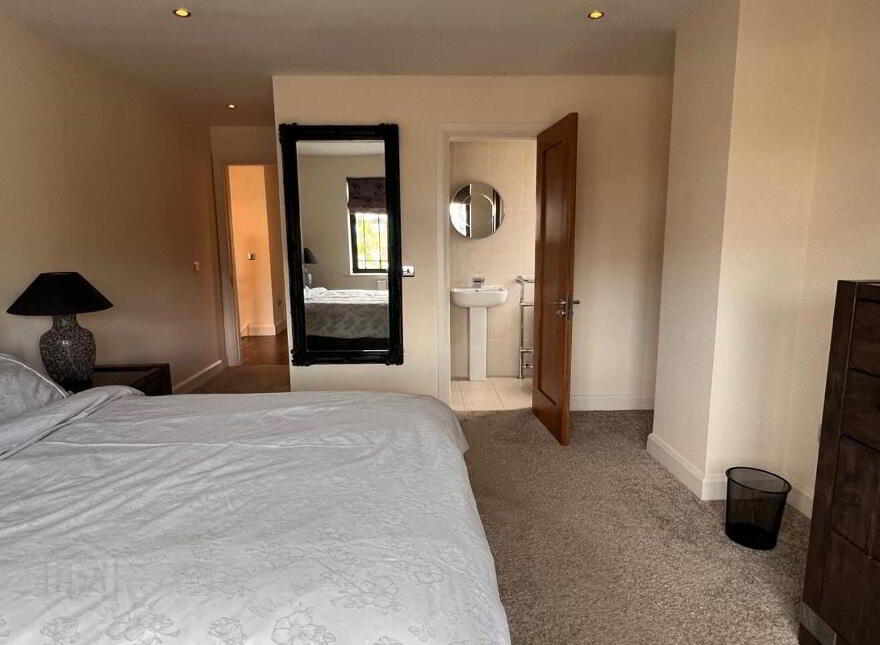 West, End, Rathmore, P51E2R9