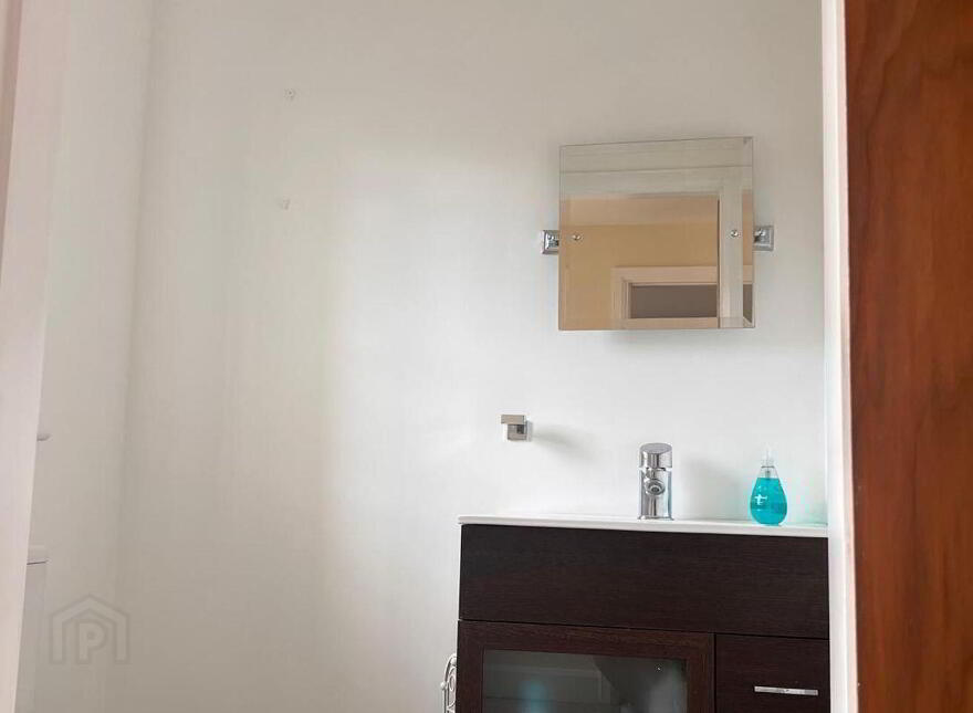 West, End, Rathmore, P51E2R9